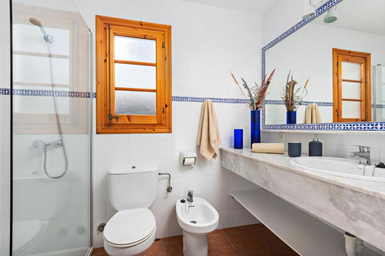 Villa Belen By Villa Plus Cala en Bosch Esterno foto